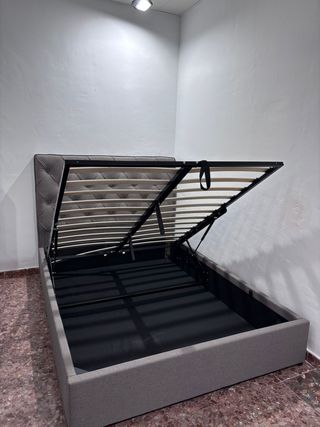 OFERTA!! Cama Abatible Tapizada Negra y Gris