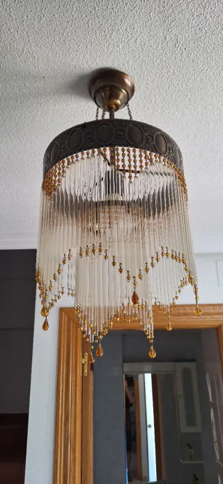 Lámpara colgante cristal y metal dorado