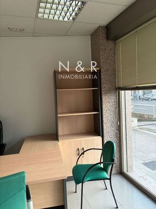 Local comercial en alquiler en Ensanche - Sar en Santiago de Compostela