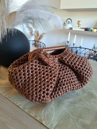 Borsa clutch uncinetto ecopelle