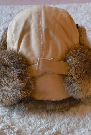 Gorro Ruso de Piel Beige/Marrón Nuevo