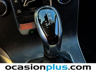 Volvo V40 D3 Momentum Auto 110 kW (150 CV)