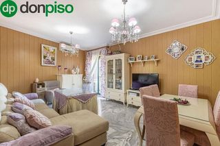 Piso en venta en Cervantes en Granada