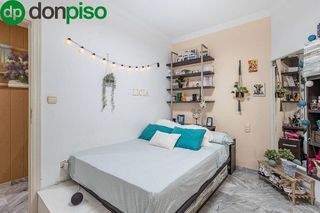 Piso en venta en Cervantes en Granada
