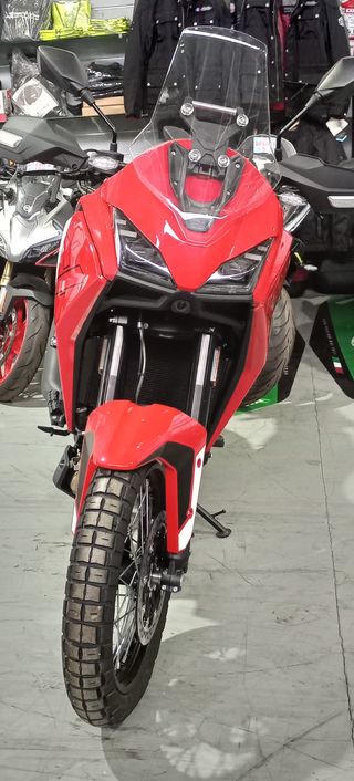 Moto Morini X-Cape 700 Roja