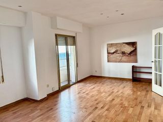 Piso en alquiler en Centro en Elche