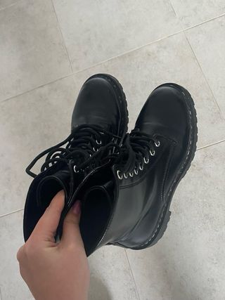 Botas con cordones talla 37