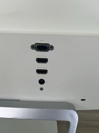 Monitor HP 23xw Plata y Blanco