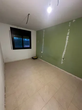 Bajo en venta Constanti