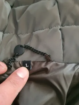 Chaqueta acolchada gris con capucha Nueva  Talla L