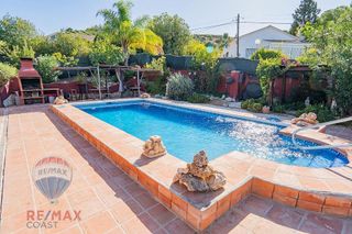 Chalet en venta en Coín