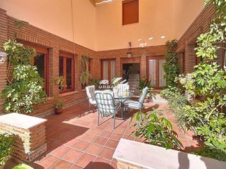 Chalet en venta en Lucena