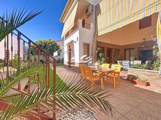 Chalet en venta en Lucena