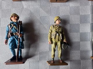 Lotto 10 Soldatini in Piombo DEL PRADO (Anni 2000)