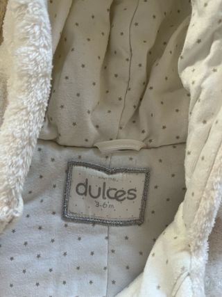 Mono abrigo bebé blanco