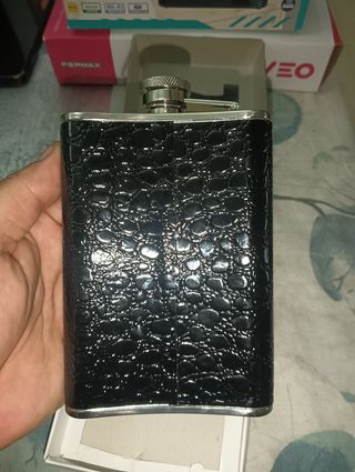 Petaca Acero Inox 8 oz Vintage a estrenar.