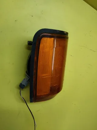 INTERMITENTE DELANTERO DERECHO NISSAN TRADE