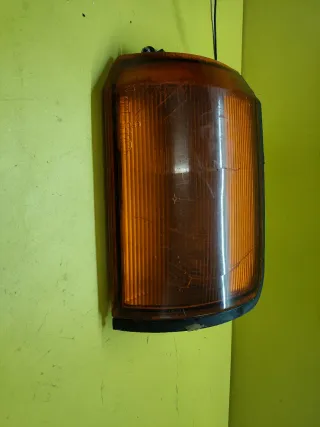 INTERMITENTE DELANTERO DERECHO NISSAN TRADE