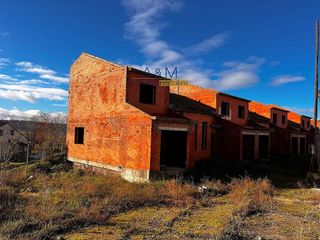 Casa adosada en venta en Castronuevo de Esgueva