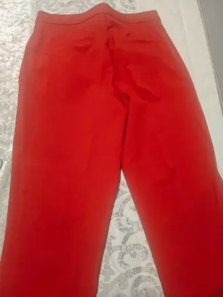 Traje Zara Rojo