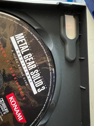 Metal Gear Solid 3 Subsistence PS2 Edición Especia