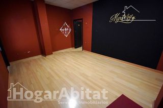 Local comercial en venta en Zona Piscinas en Burriana