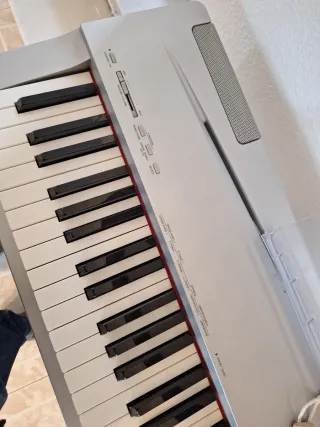 Piano Eléctrico Yamaha P-70