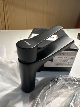 Grifo Lavabo Negro IbergriF