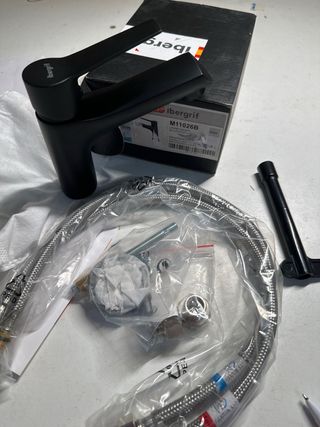 Grifo Lavabo Negro IbergriF