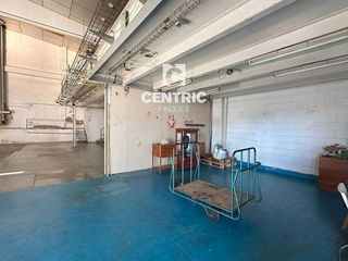 Nave industrial en alquiler en Segle XX en Terrassa