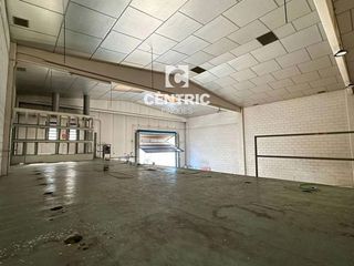Nave industrial en alquiler en Segle XX en Terrassa