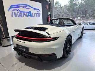 Porsche 911 (992.2) GTS T-Hybrid Cabrio 540 CV