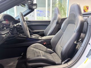 Porsche 911 (992.2) GTS T-Hybrid Cabrio 540 CV