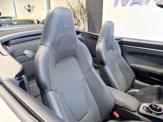 Porsche 911 (992.2) GTS T-Hybrid Cabrio 540 CV