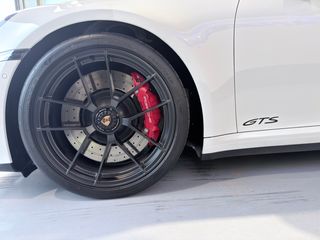 Porsche 911 (992.2) GTS T-Hybrid Cabrio 540 CV