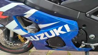 Suzuki GSXR K4 Azul y Blanca
