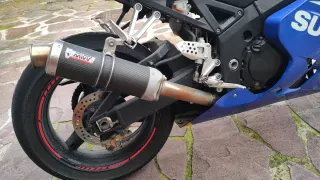 Suzuki GSXR K4 Azul y Blanca