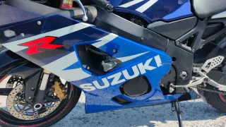 Suzuki GSXR K4 Azul y Blanca