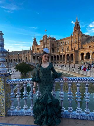 Traje de flamenca verde con lunares