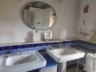 Chalet en venta en Bárcena de Cicero