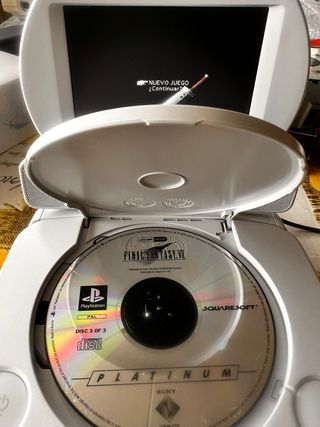 Final Fantasy VII Platinum PS1 (3 dischi)