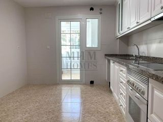 Piso en alquiler en El Mayorazgo - El Limonar en Málaga