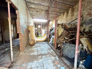 CASA PER REFORMAR AL CENTRE DE SABADELL!