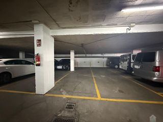 Garaje en venta en La Buhaira en Sevilla