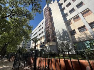 Garaje en venta en La Buhaira en Sevilla