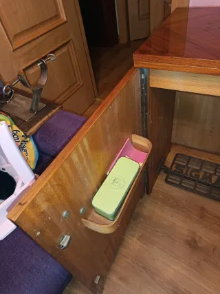 Máquina de coser Sigma con mueble