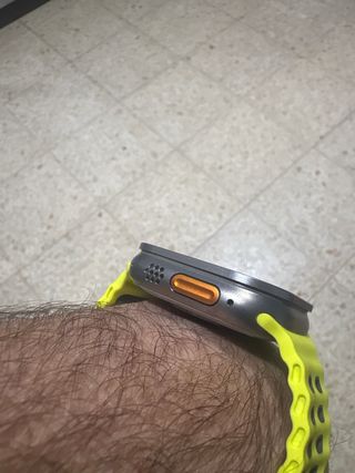 Apple Watch Ultra 2 titanio