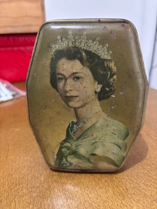 Caja Vintage Coronación Reina Elizabeth 1953