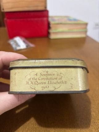Caja Vintage Coronación Reina Elizabeth 1953