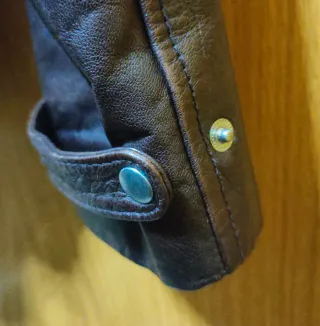 Chaqueta de cuero marrón hombre. Talla 50.